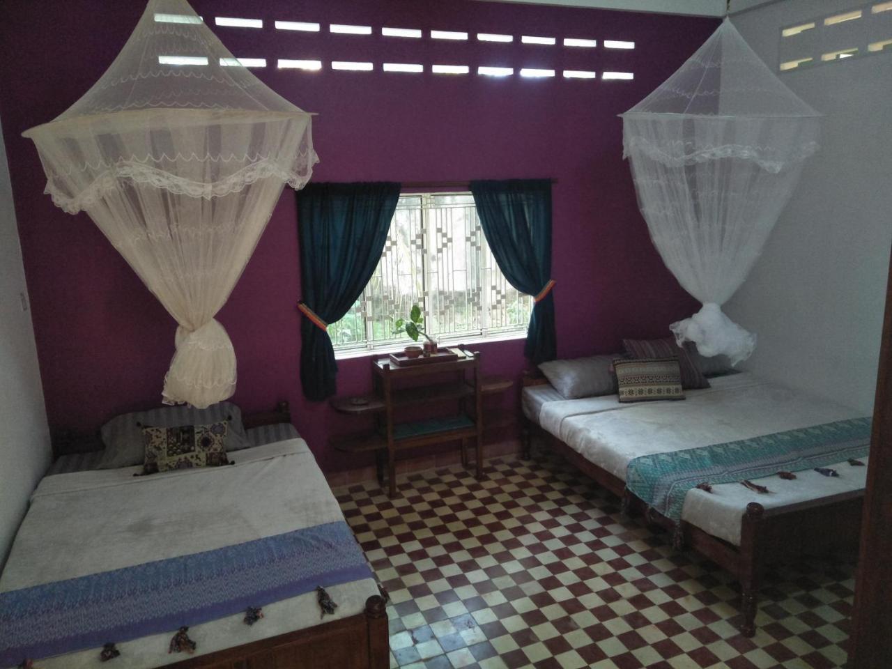 Bed and Breakfast The Playground à Kampot Extérieur photo