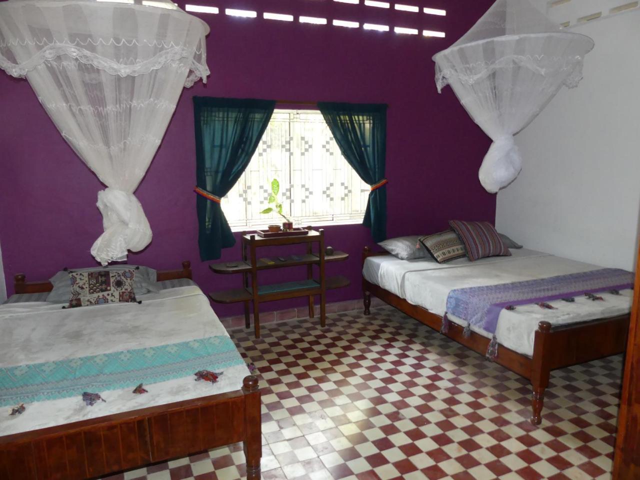 Bed and Breakfast The Playground à Kampot Extérieur photo