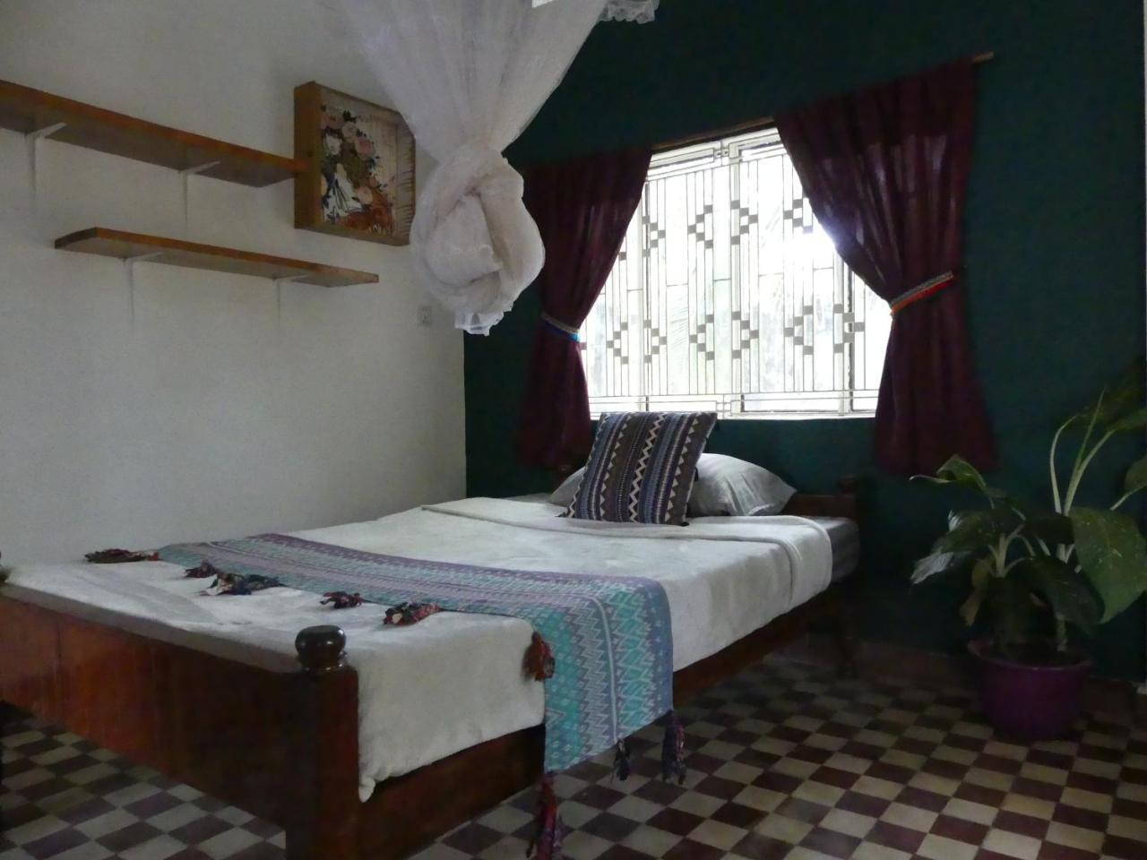 Bed and Breakfast The Playground à Kampot Extérieur photo