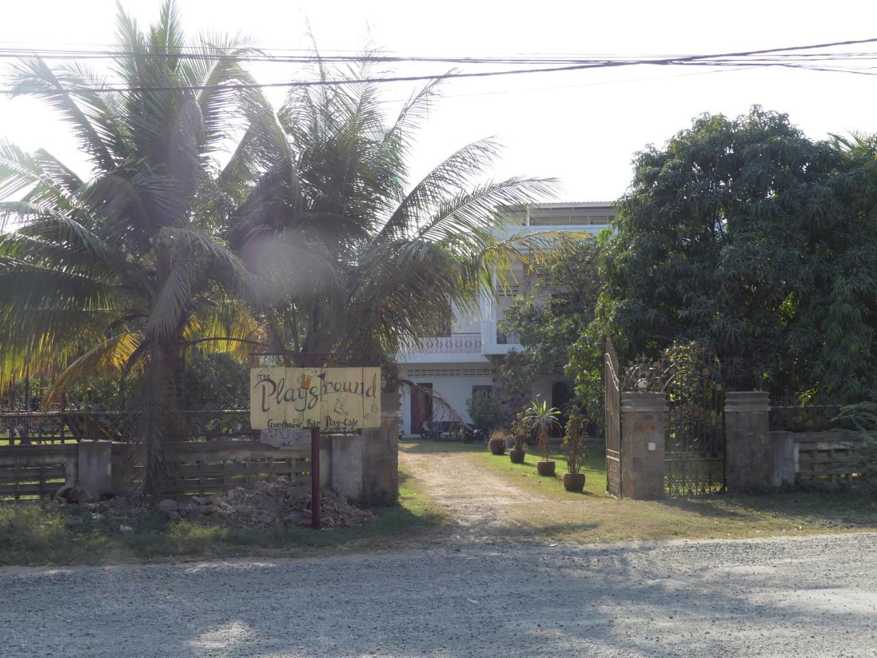 Bed and Breakfast The Playground à Kampot Extérieur photo