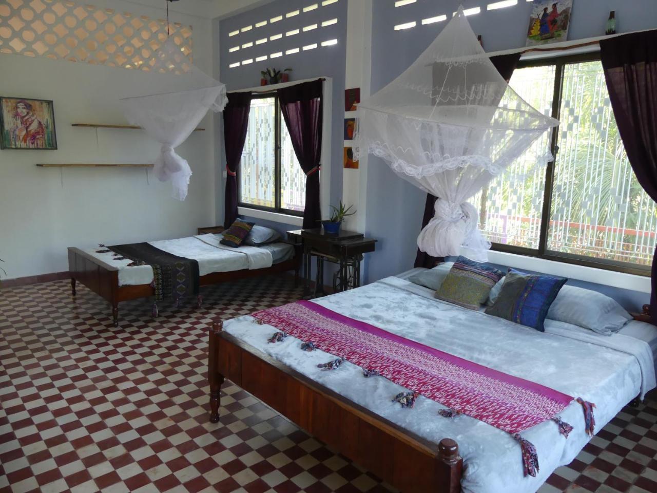 Bed and Breakfast The Playground à Kampot Extérieur photo
