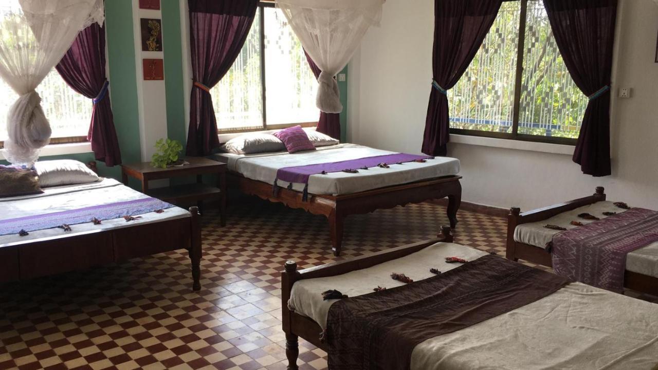 Bed and Breakfast The Playground à Kampot Extérieur photo