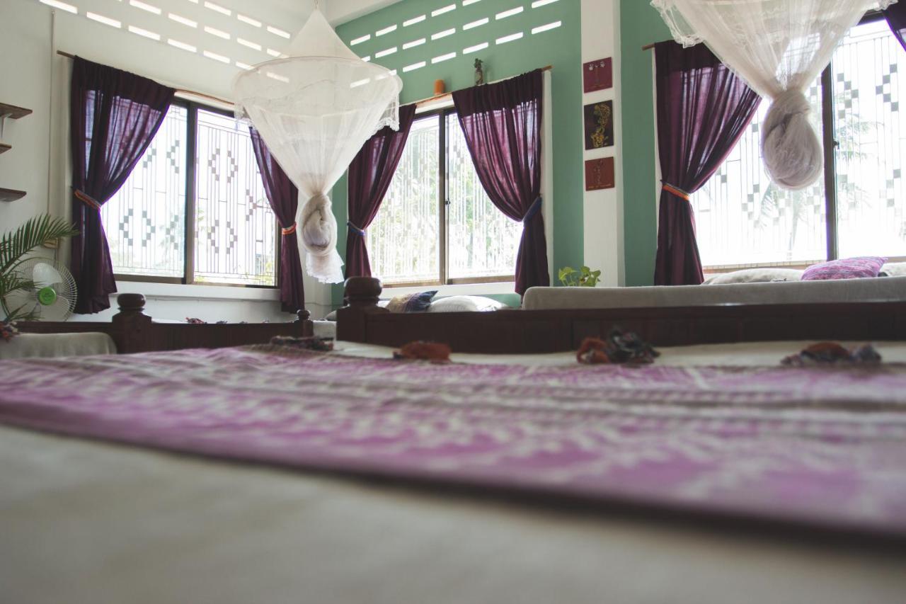 Bed and Breakfast The Playground à Kampot Extérieur photo