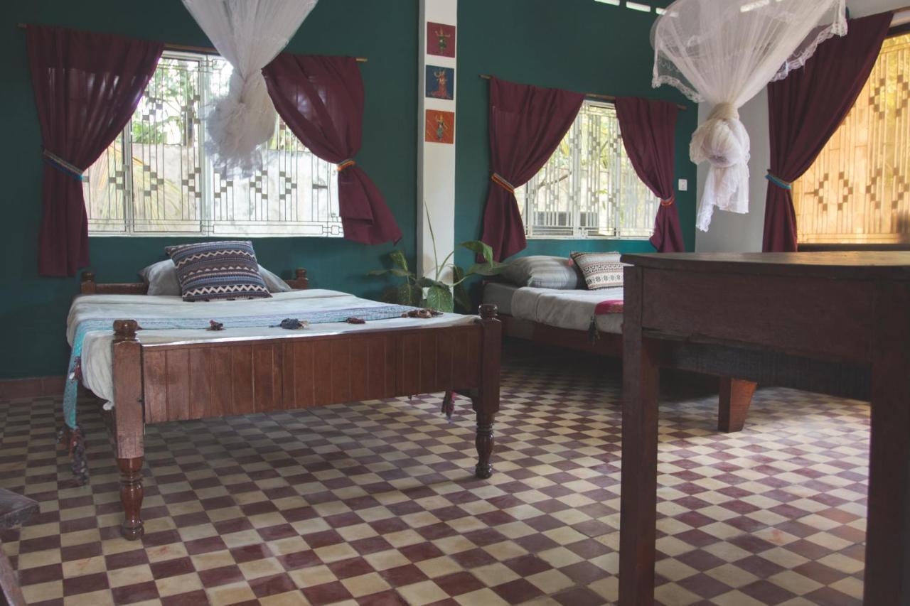 Bed and Breakfast The Playground à Kampot Extérieur photo