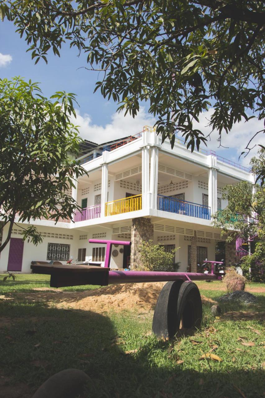 Bed and Breakfast The Playground à Kampot Extérieur photo