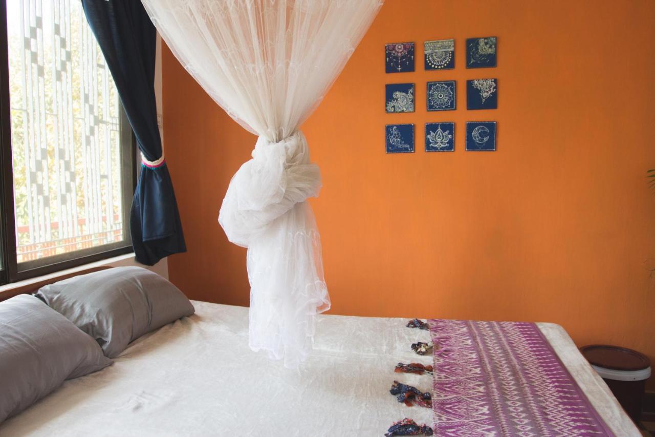Bed and Breakfast The Playground à Kampot Extérieur photo