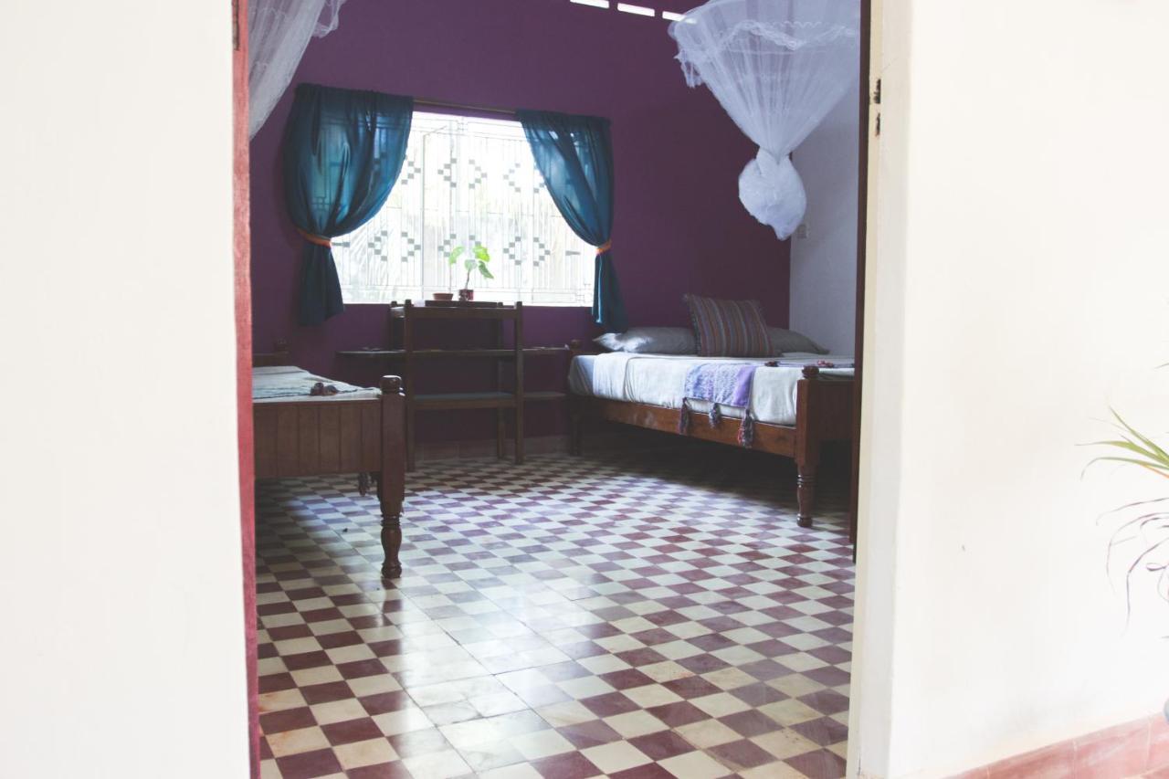 Bed and Breakfast The Playground à Kampot Extérieur photo