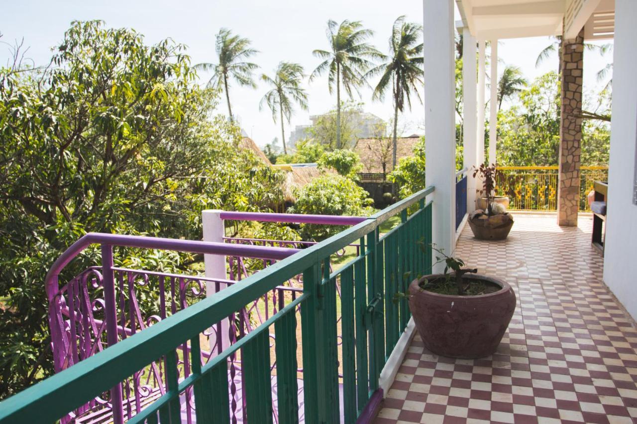 Bed and Breakfast The Playground à Kampot Extérieur photo