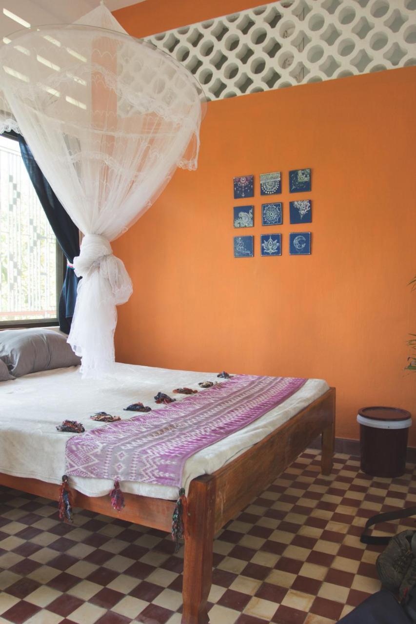 Bed and Breakfast The Playground à Kampot Extérieur photo