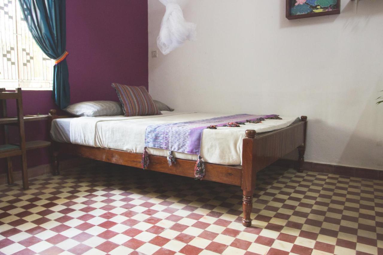 Bed and Breakfast The Playground à Kampot Extérieur photo